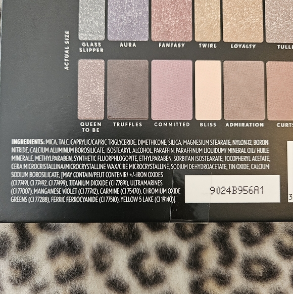 Covergirl Her Majesty "Ascension" Eyeshadow Palette, Brand New, Limited Edition - Picture 7 of 8
